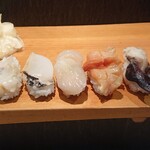 Sushi Kazu - 貝5種類 ツブ、アワビ、帆立、赤貝、鳥貝