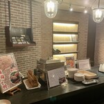 ラビスタ大雪山 - バーカウンターには"おしのぎ"として平田とうふ店のすり身揚げが！