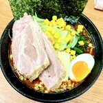 横浜らーめん 若武者 - 若武者ブラウン＋赤い彗星