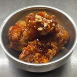 すもも - 自家製たれ使用のヤンニョムチキン