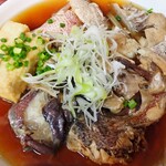 魚屋直営食堂　魚まる - 魚のあら煮付け