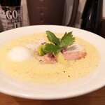 鶏×麦 らら - これが期間限定の[海老のお誘い]に味玉プラスで〜す！　　濃厚ダ〜！