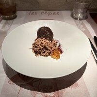 ラ シャッス - ❶蝦夷鹿もも肉のリエット、アジャン産プラム、茨城県笠間産和栗のモンブラン