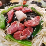 大衆ジンギスカン酒場 東京ラムストーリー - お肉、野菜、鍋