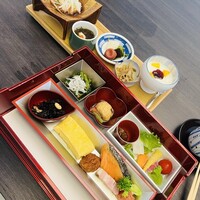 生簀割烹　海幸 - 