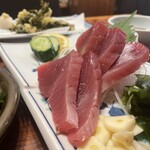 居酒屋大吉 - カツオの刺身