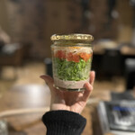 焼肉うしどし - 振って楽しむメイソンジャー サラダ