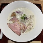 Ramen Retoroya - (✿´꒳`)ﾉ°+.*旨泡 白湯らー麺