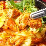 Hanuri - しゃべくり００７で紹介されたハヌリの逸品♪タッカルビ鍋（鶏カルビ）サムギョプサルだけで満足ですか？韓国料理はサムギョプサルだけではありません。
