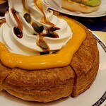 Komeda Kohi Ten - ・シロノワールお月見パンプキン800円