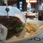 TWO ROOMS CAFE GRILL BAR - 