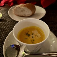 インコントロ オステリア&グリル - 濃厚カボチャの一ロスープ