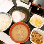 吉野家 - ハムエッグ牛小鉢定食