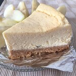 HEIM - NYチーズケーキ　タルト台しっかり分厚くNYチーズケーキらしい