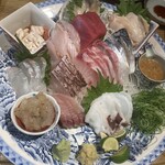 Yompa Chi Gyojou - 予約した人しか食べれないと噂の山盛り海鮮