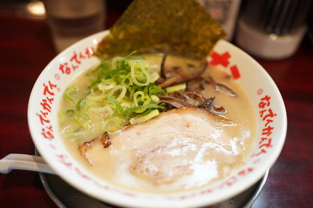 第1次ラーメンブームを牽引した、マネーの虎のラーメンは今も健在 