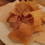 DADA - ひよこ豆のペースト揚げ