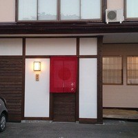 御料理 寺沢 - お外です。知らなければ何の店なのか飲食店なのかすら不明です。　よーーーく見ると「御料理」と書いてあります。