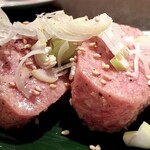 門 - 特選厚切りタン塩