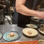 薪炭まだら - 次の料理の準備をするキン肉マンスタッフ君