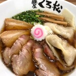 麺屋くろ松 - 秋刀魚節の鶏ワンタン麺