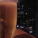 Itarianresutoranoritemmabashi - 生ビールと窓から見える夜景♪