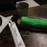 Raifukutei - おしぼりと熱いお茶
