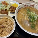 らーめん せんや - Ｂラーメン タコ飯 唐揚げ