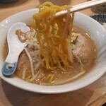 225991815 - 中太縮れ麺　北海道味噌と言えばこれ！