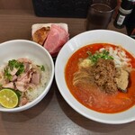 ヌードル＆スパイスカレー 今日の1番 - 