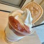 虎屋本店 - 藤岡鬼瓦ソフトいちご