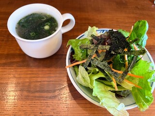 Hanamizuki - スープとサラダ