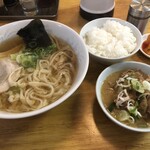 青竹手打ちラーメン龍亭 - ランチメニュー
            （ラーメン+モツ煮・ライス）980円税込