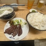 牛たん炭焼利久 - 