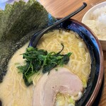 横浜家系ラーメン 龍馬家 - 