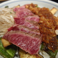 御二九と八さい はちべー - ハラミ丼　2100円