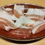 とんかつ けい太 - 生ハム。これ、凄く好み！塩辛すぎないし、口の中で脂身がとろけて旨し！