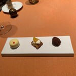 モノリス - ミニャルディーズ