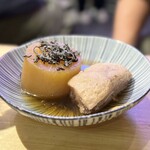 もつ煮・おでん モモイロニューエビス三宮横丁 - 