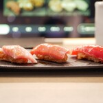 Kyuushuuzushi Sushitora Aburi Sushi Tora - ◇究極！本まぐろづくし　1,485円　