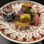 KAMEYA HOTEL - もって菊和え物、黒豆なます、焼き豆富田楽、干し庄内柿、焼き畑温海赤蕪漬け、庄内豚香味煮