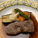 KAMEYA HOTEL - 山形牛ステーキ　長茄子・カリフラワー・人参・青唐