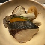 KAMEYA HOTEL - 鰤幽庵焼き、地野菜ととも