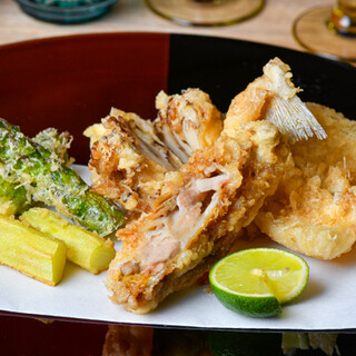 The `` Tempura'', made with the master chef's skill, is exquisite. Seasonal Tempura course is popular