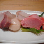 神棚 - 刺身盛り合せ