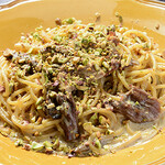 Cucizucche il bar - スパゲティポルチーニセッキとピスタチオのクリームソース