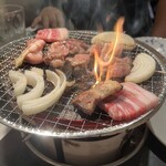Shichirin Sumiyaki Tonchinkan - 肉も野菜も美味しい♪