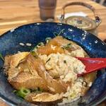 Ryoushimeshi Raishin - 出汁の旨味と鯛の旨味が加わってご飯が進みました、大盛にした方が良かったかな？