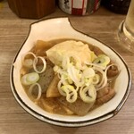 大衆酒場 晩杯屋 - 煮込み（必ずお代わりしちゃう）