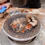 秩父焼肉ホルモン酒場 まる助 - 